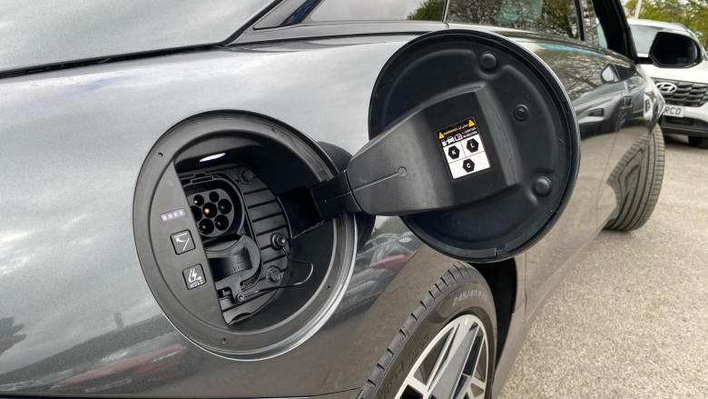 Hyundai IONIQ 6 168kW Premium 77kWh 4dr Auto Electric Saloon